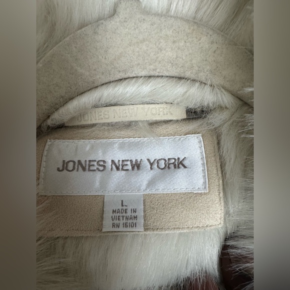 Jones New York Cream Faux Suede Coat w Faux Fur Trim | L - Picture 5 of 6
